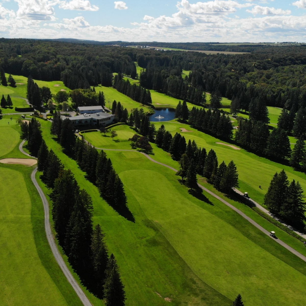 Découvrez en images le Club de golf de SainteMarie